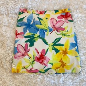 Gorgeous Floral Skirt size 38EU / 8 US